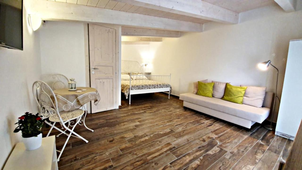 B&B A Casa Di Antonella Scauri  Bagian luar foto