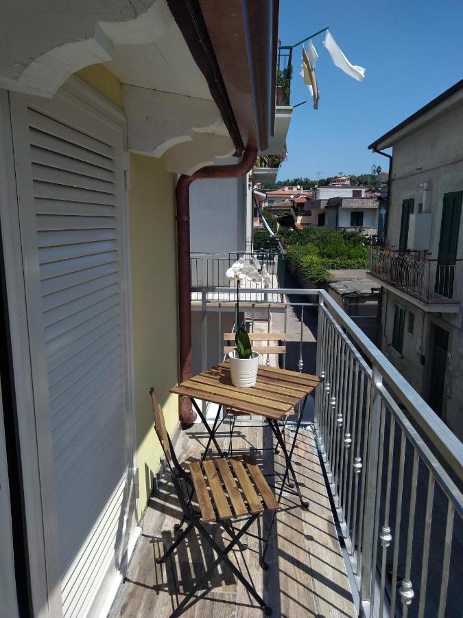B&B A Casa Di Antonella Scauri  Bagian luar foto