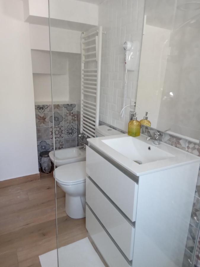B&B A Casa Di Antonella Scauri  Bagian luar foto