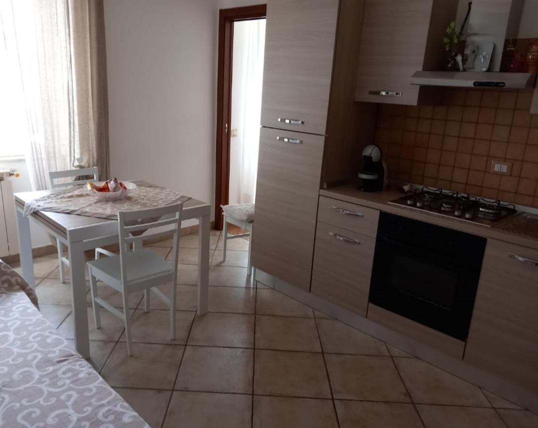 B&B A Casa Di Antonella Scauri  Bagian luar foto