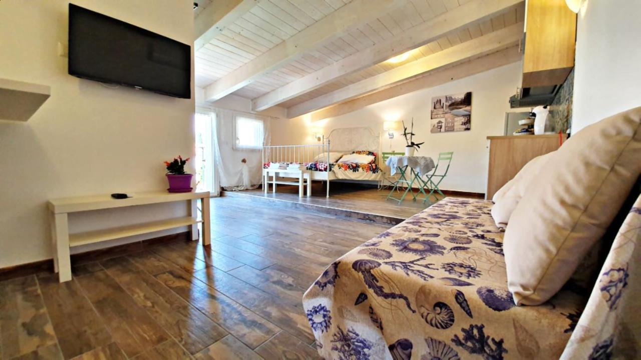 B&B A Casa Di Antonella Scauri  Bagian luar foto